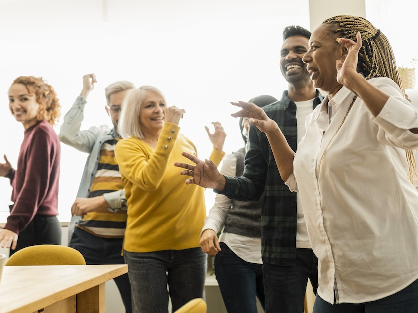How to Master Improv Techniques in Tough Workplace Conversations